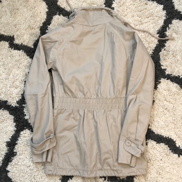 Tan jacket - Picture 3 of 3